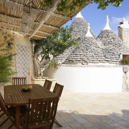 Trulli Suenn Villa *